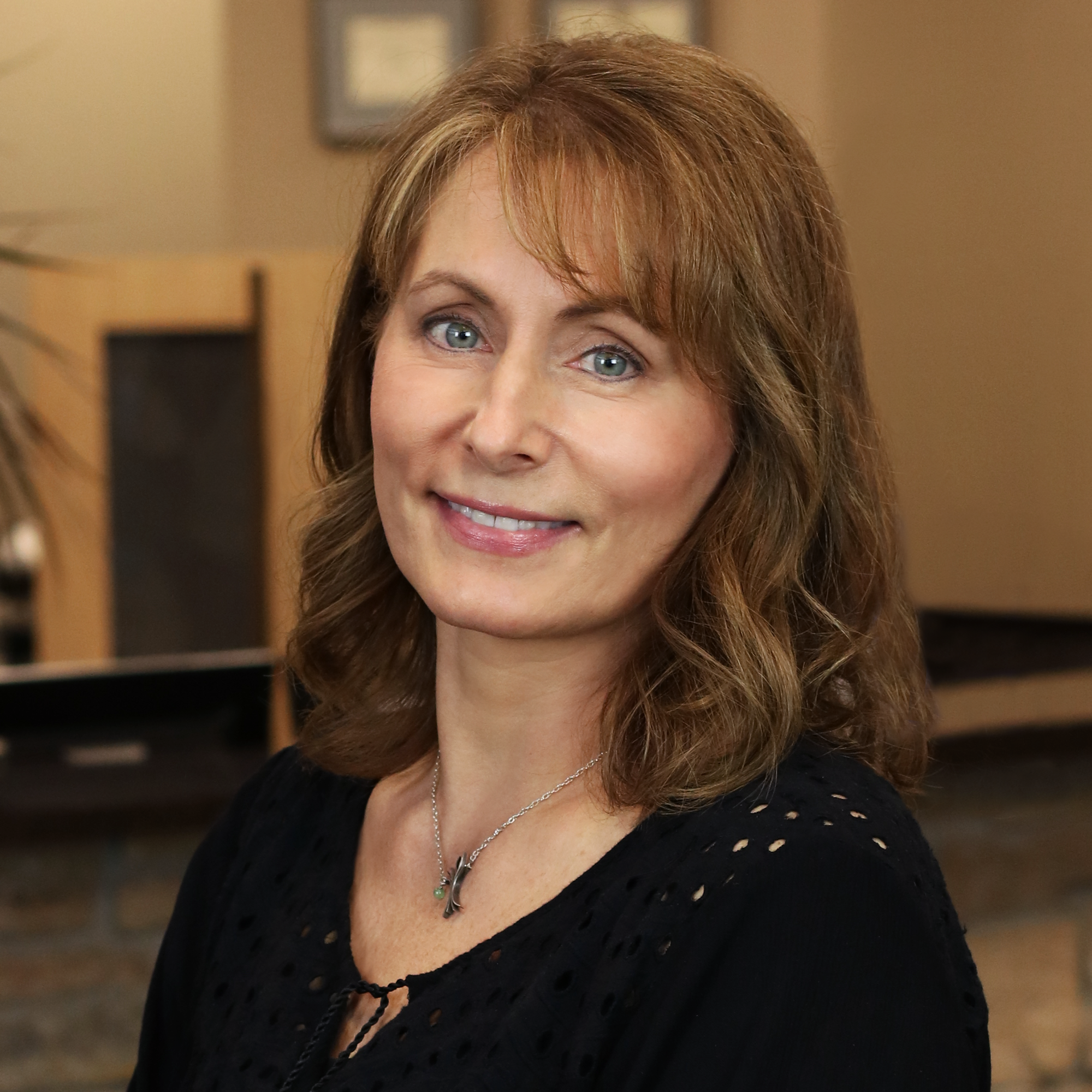 DEANNE, DENTAL HYGIENIST